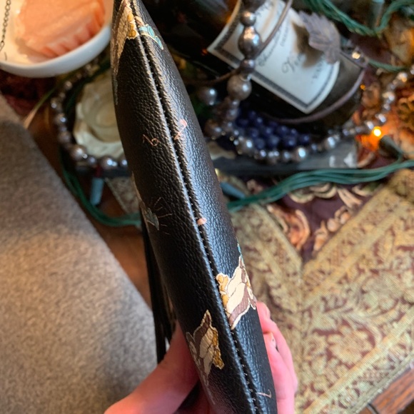 SOLD⛔️Authentic COACH Signature Coated leather penguin print  zip top wristlet - Picture 6 of 11